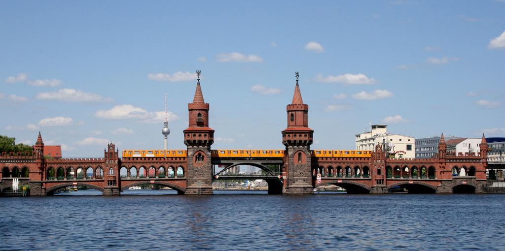 Апартаменты Friedrichshain *